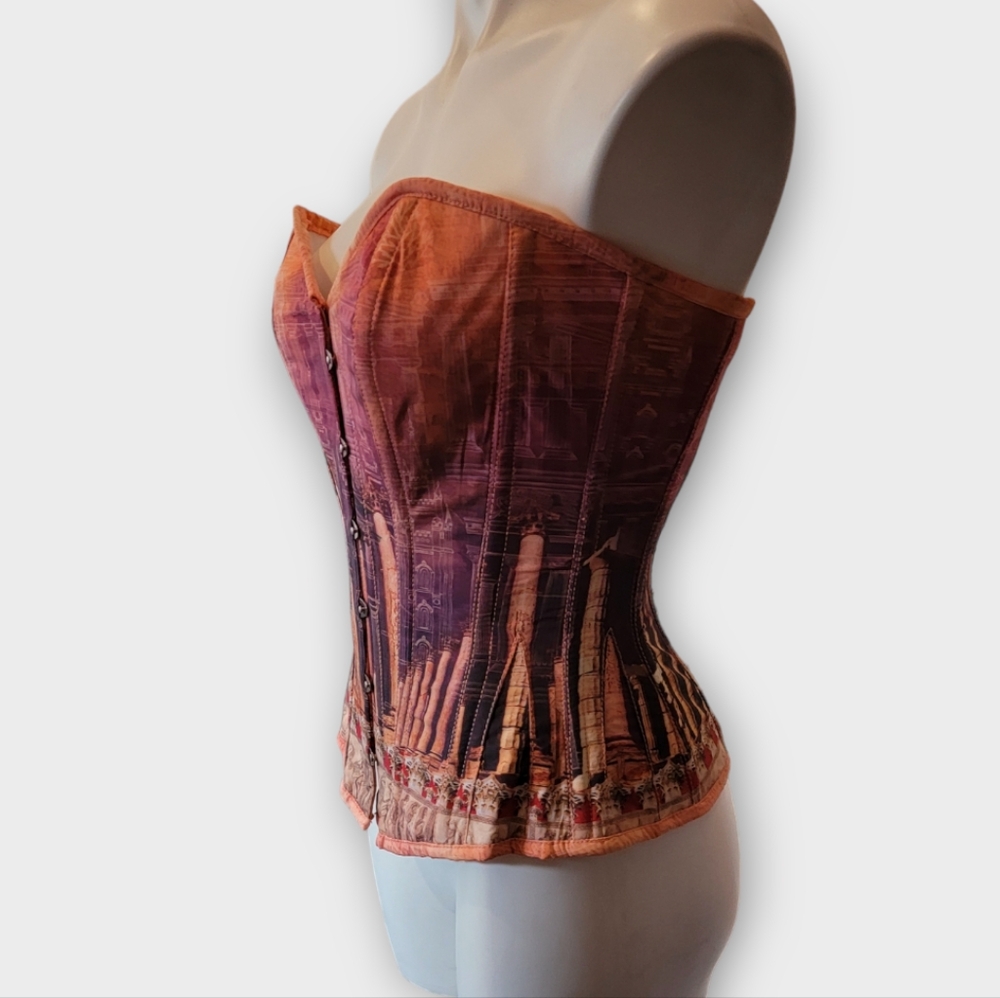 Elegant Pink Corset Shapewear - Picture 4 of 10